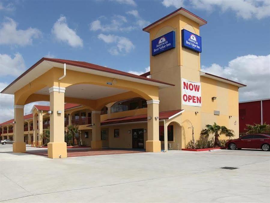 Americas Best Value Inn And Suites Houston / Tomball Parkway Екстериор снимка